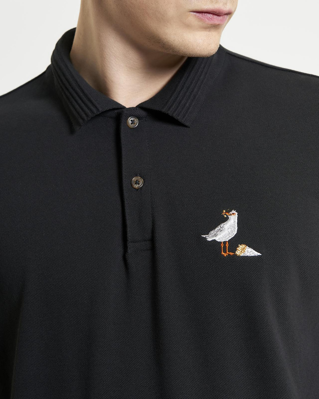Gull Embroidery Polo in Black