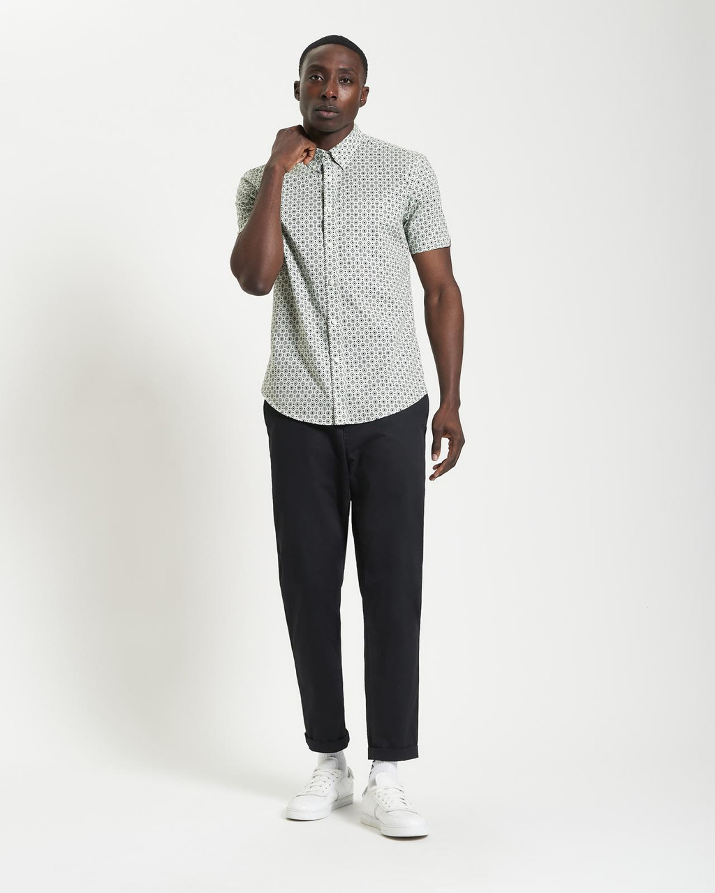 Short Sleeve Block Geo Print Shirt in Light Green