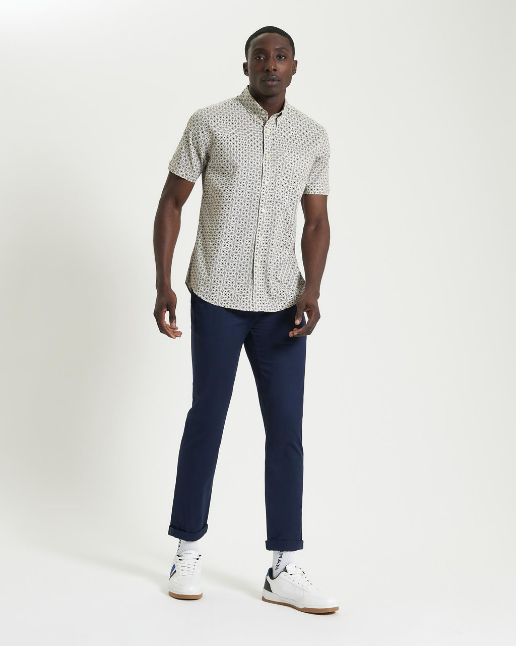 Short Sleeve Block Geo Print Shirt in Fog