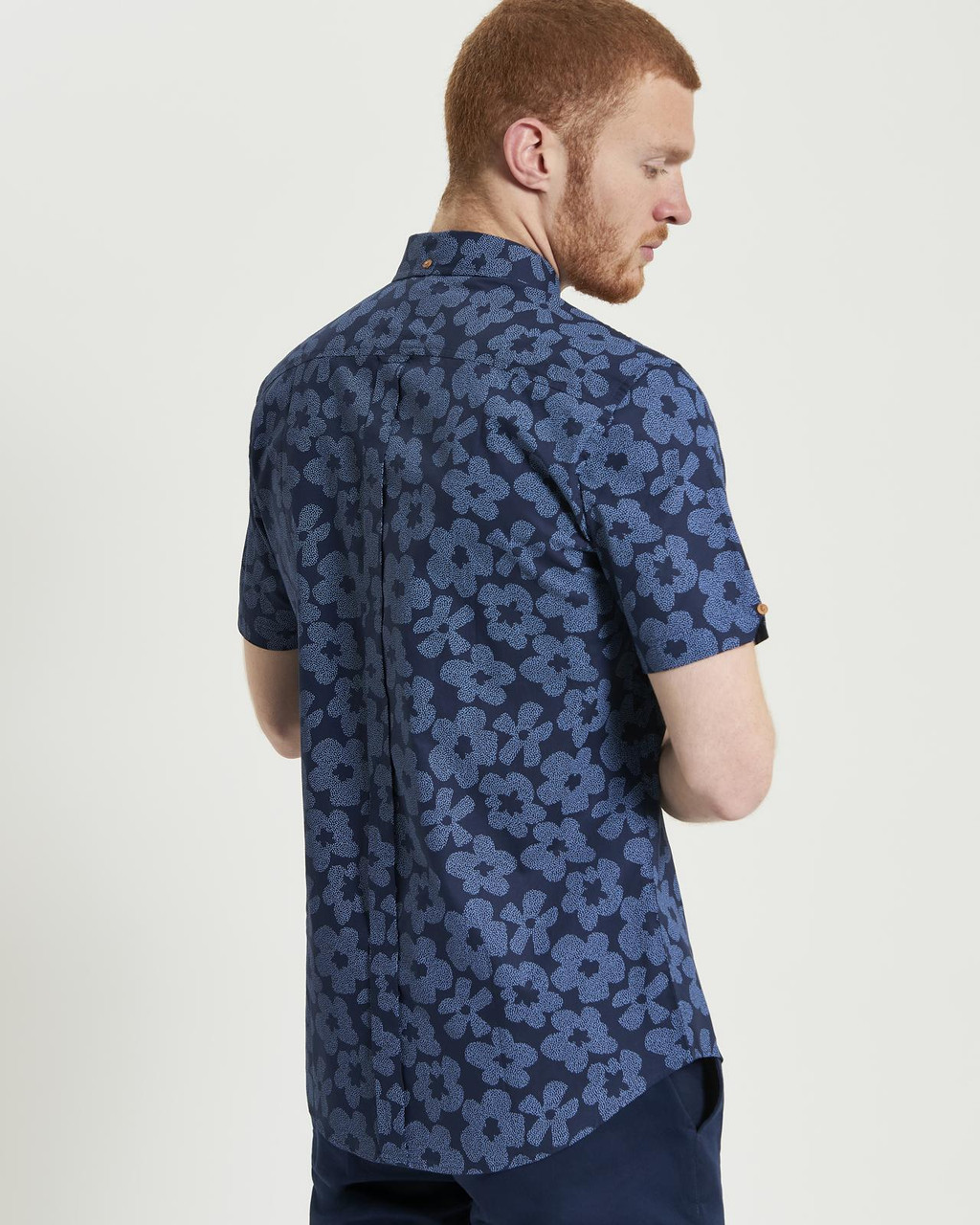 Short Sleeve Stipple Floral Shirt in Dark Navy