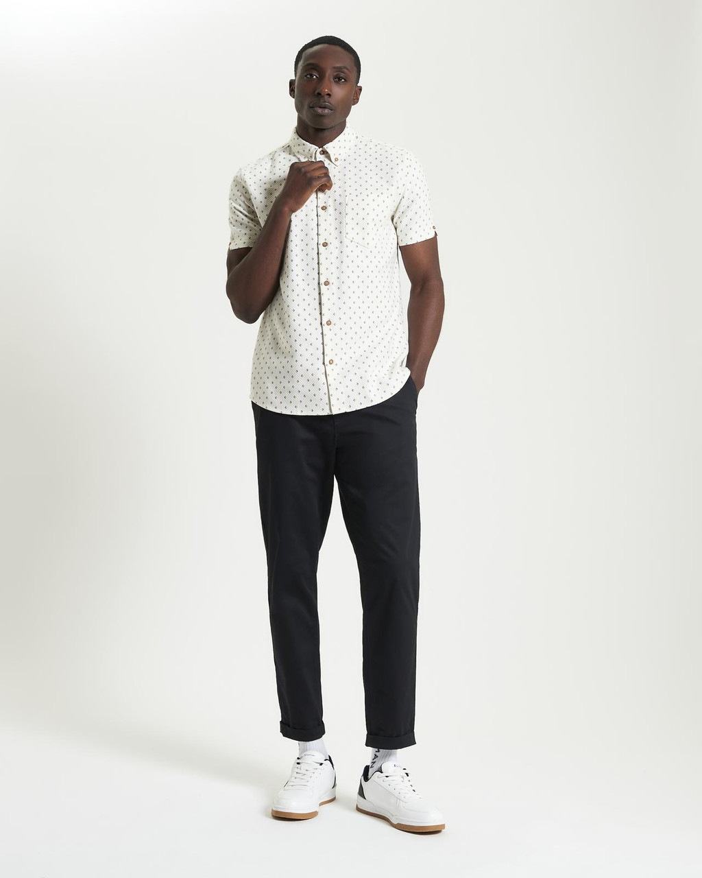 Short Sleeve Split Geo Print Shirt in Ivory