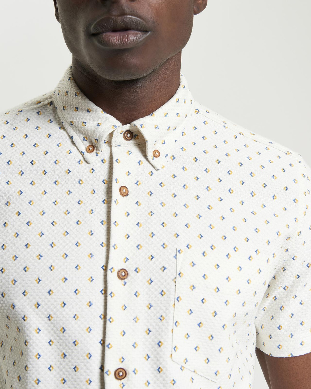 Short Sleeve Split Geo Print Shirt in Ivory