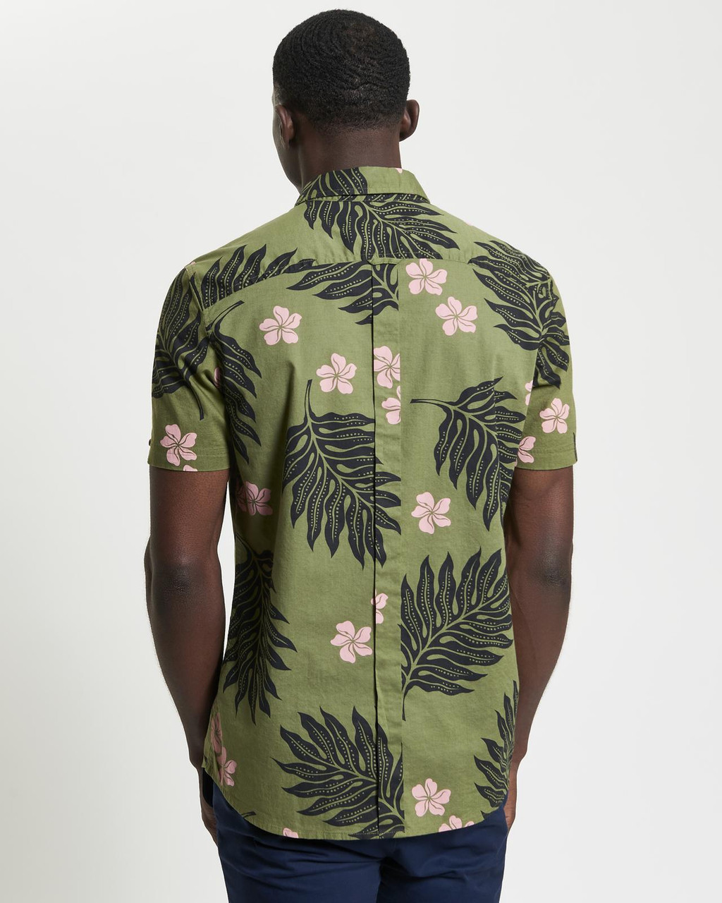 Short Sleeve Botanical Print Shirt in Olive