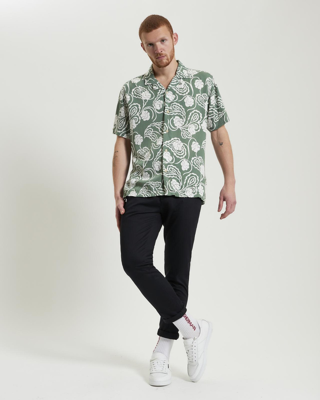 Short Sleeve Paisley Swirl Shirt in Pale Khaki