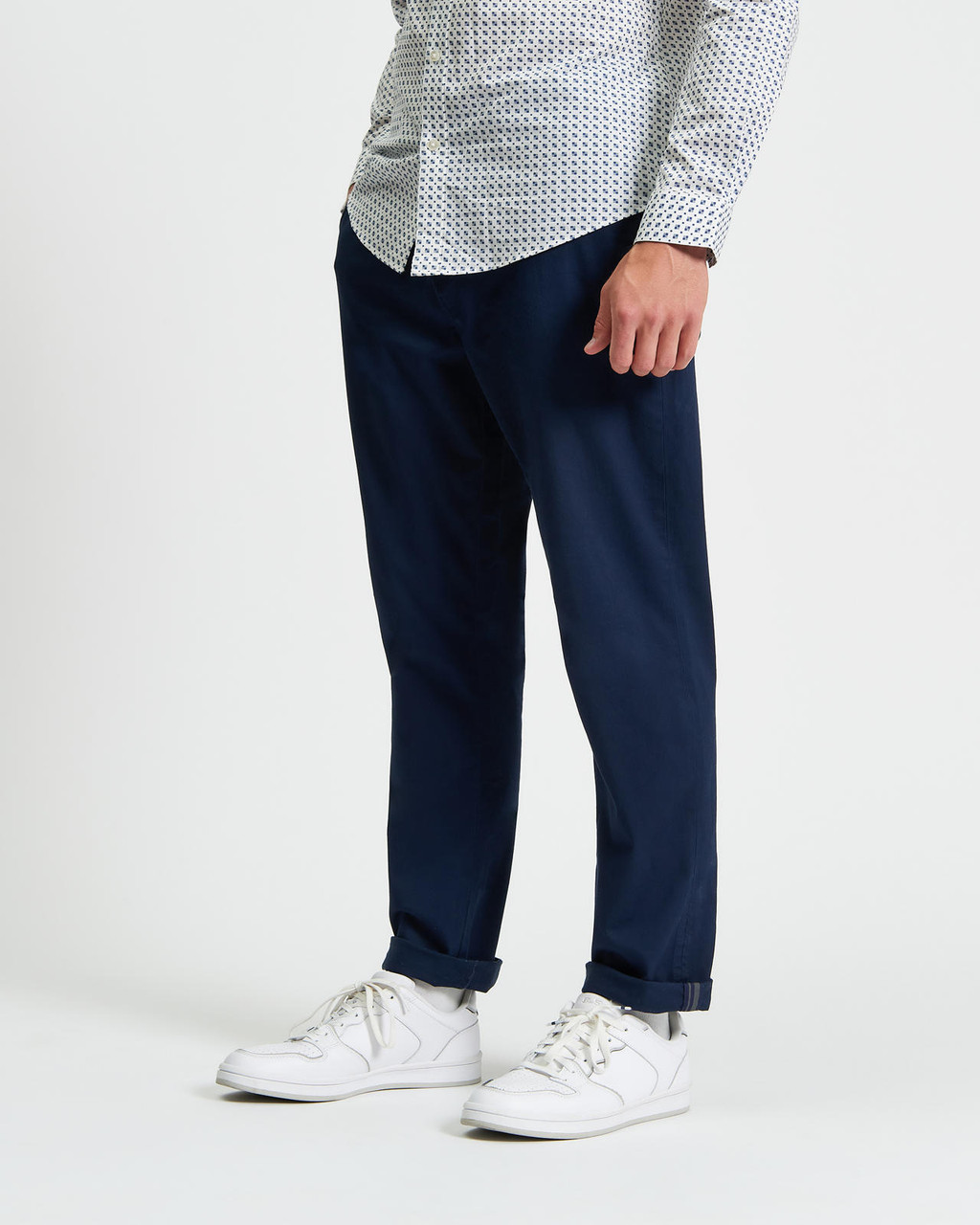 Signature Classic Slim Stretch Chino in Dark Navy