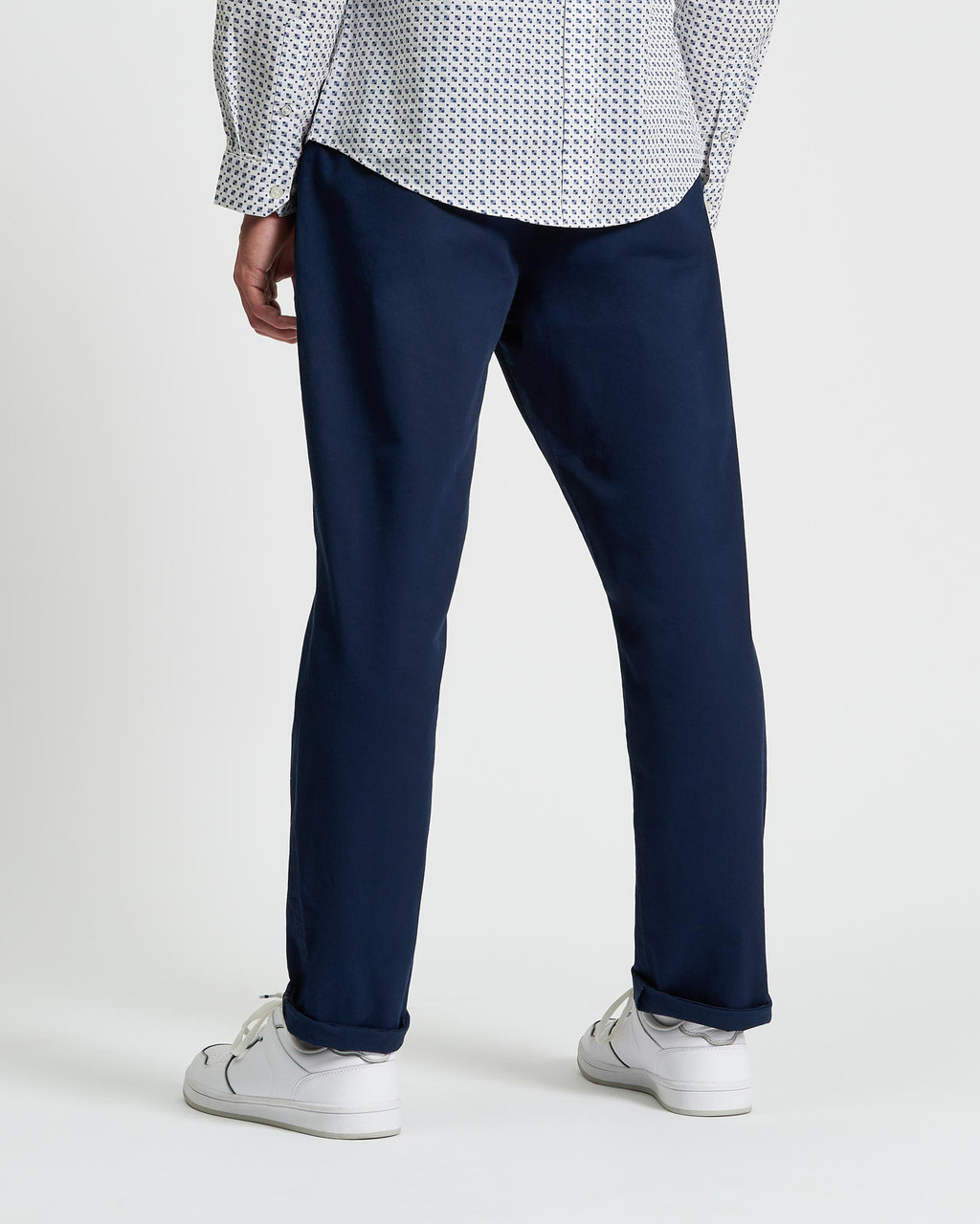 Signature Classic Slim Stretch Chino in Dark Navy
