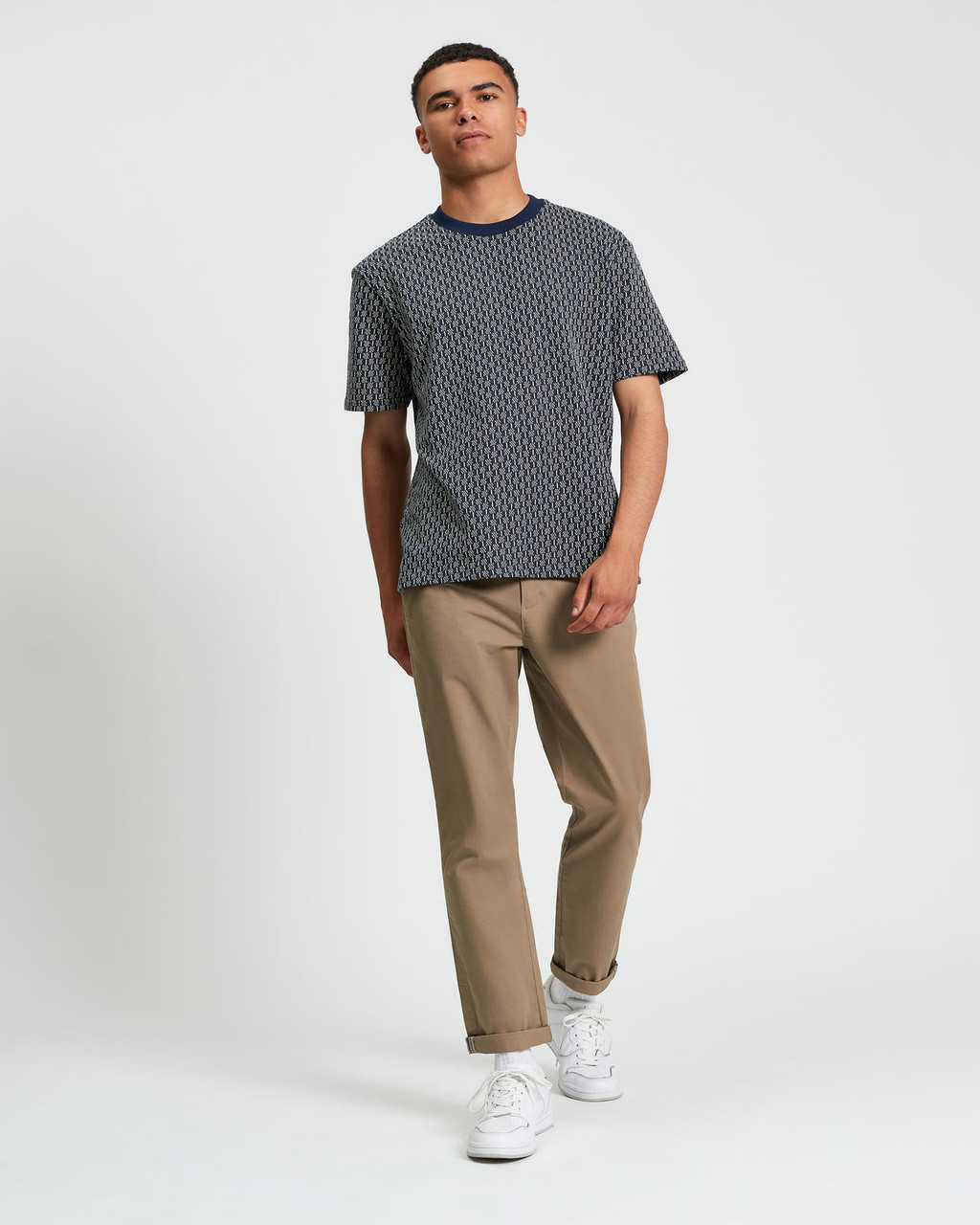 Jaquard Tee in Dark Navy