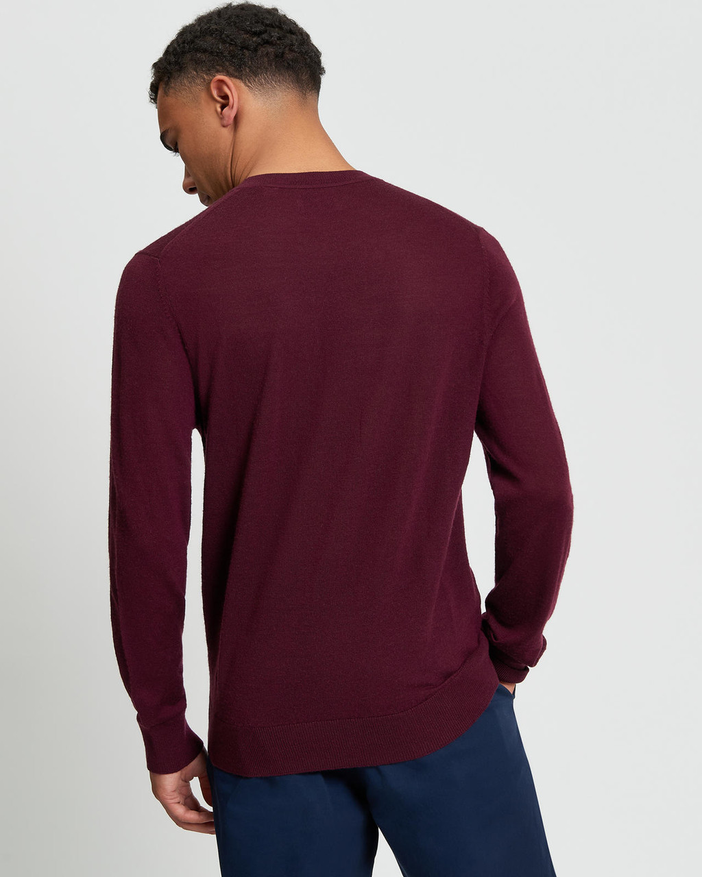 MERINO CREW NECK in Dark Wine