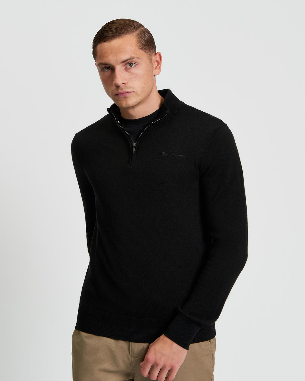 MERINO HALF ZIP in Black