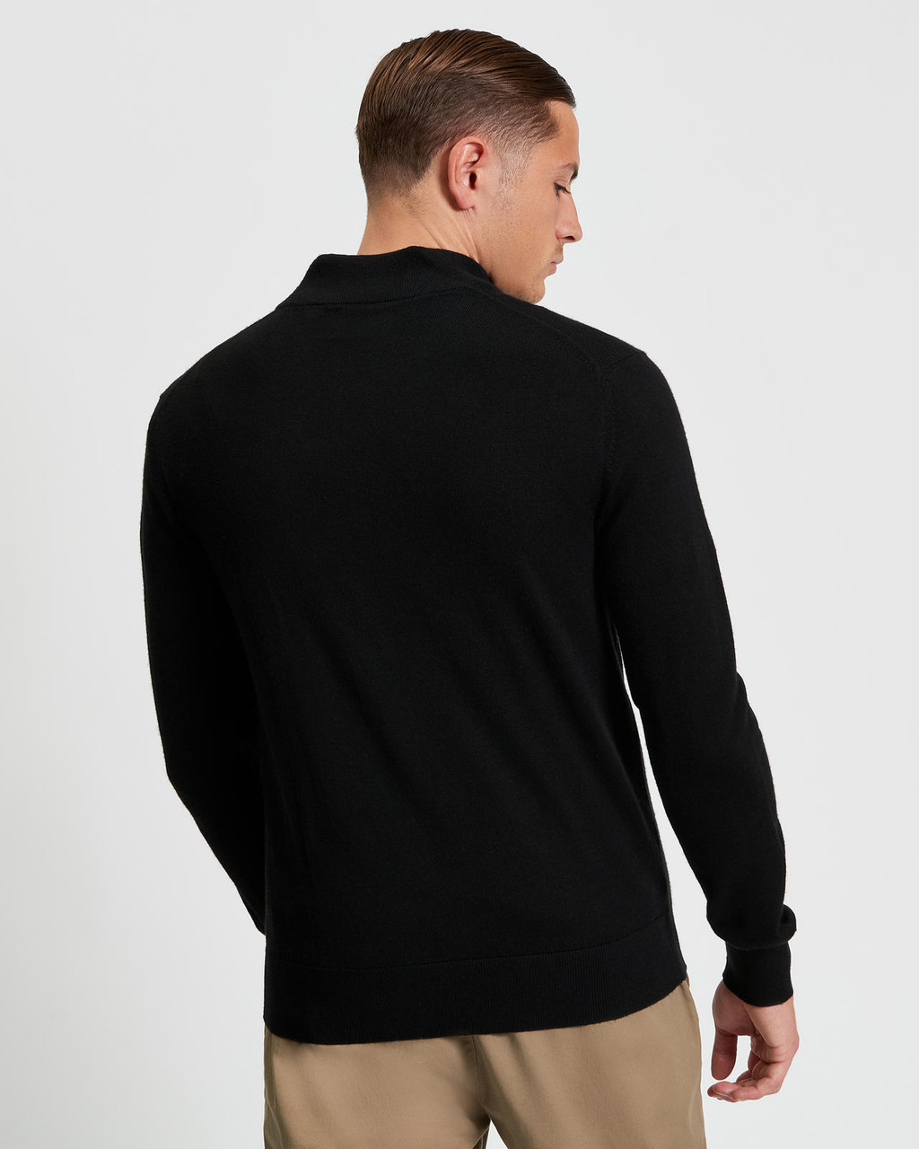 MERINO HALF ZIP in Black