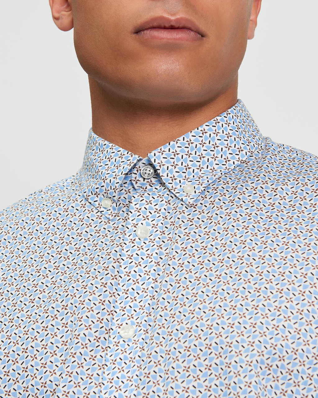 SPLIT GEO PRINT in Pale Blue