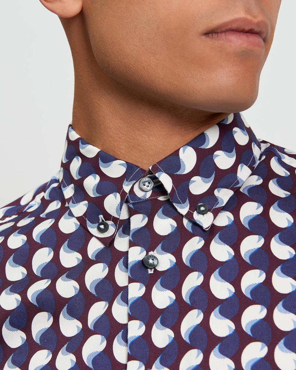 PAISLEY GEO PRINT in Dark Wine