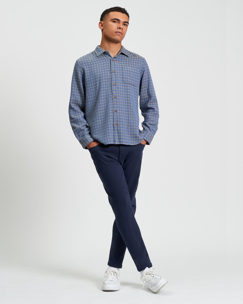 BRITISH CRAFT GEO in Riviera Blue