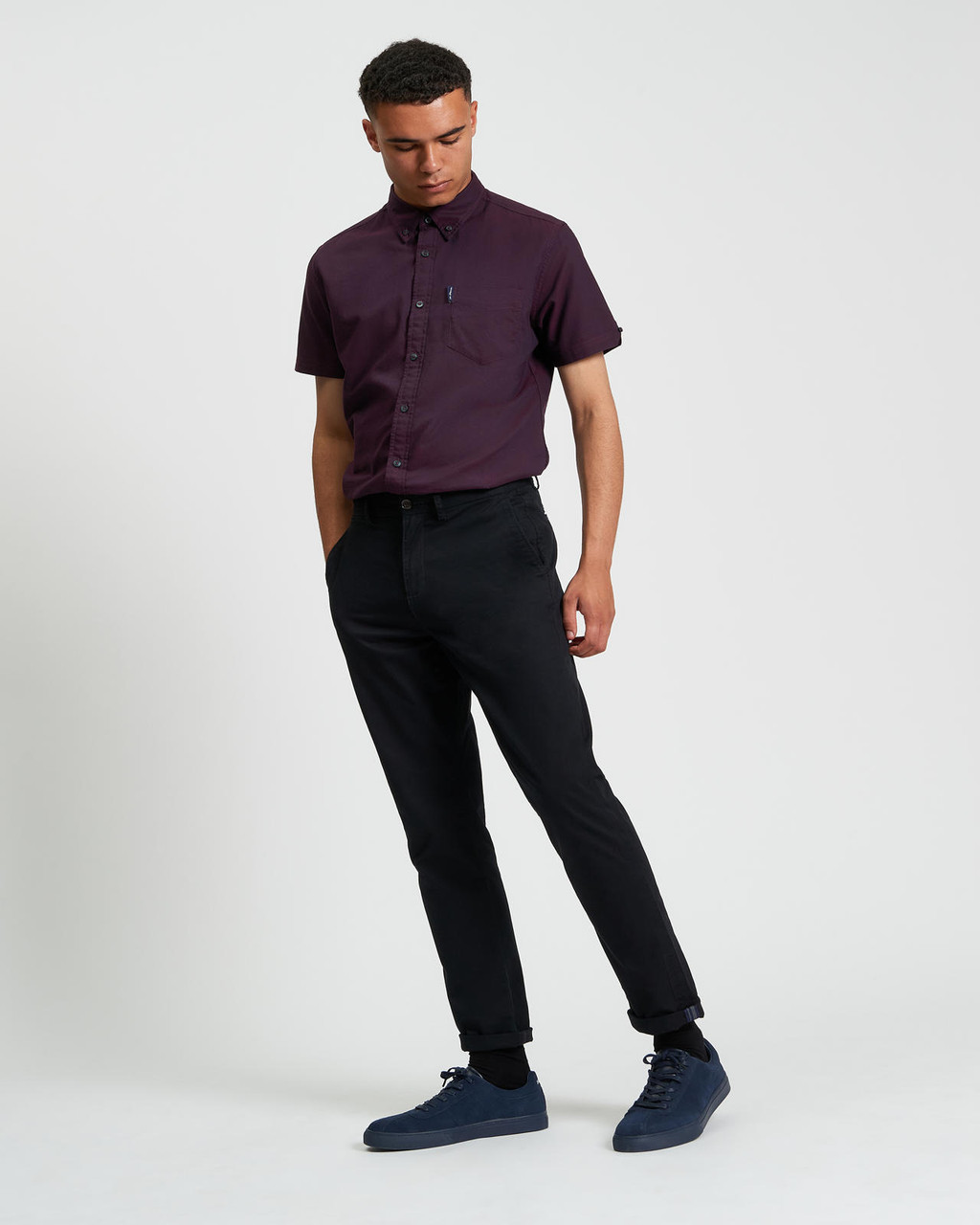 Short Sleeve Signature Oxford Shirt in Dark Wine