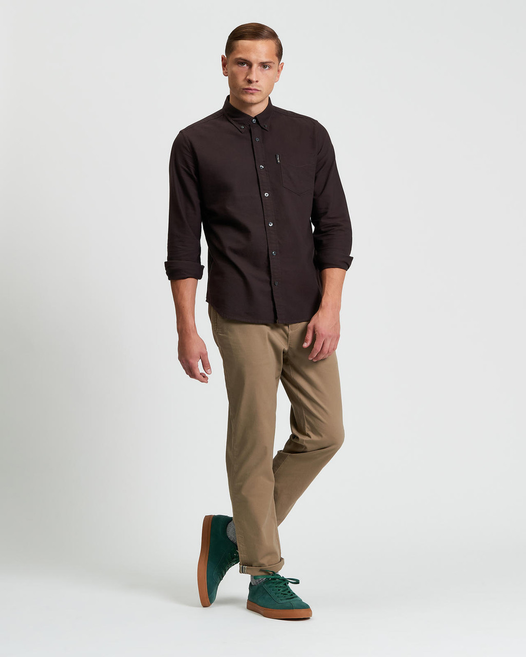 Long Sleeve Signature Oxford Shirt in Dark Brown