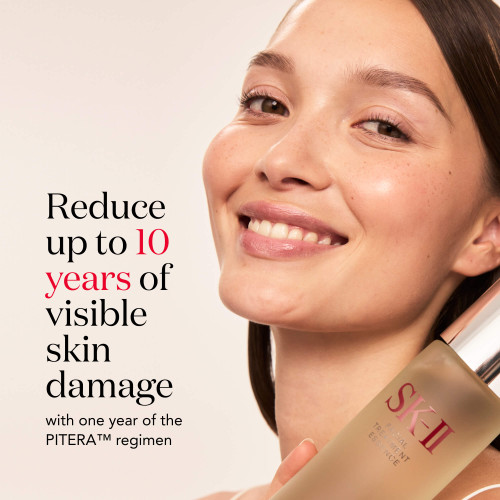 有村架純 SK2 FACIAL TREATMENT ESSENCE　ポスター 有村架純 SK-II ポスター。 有村架細 SK2 FACIAL TREATMENT