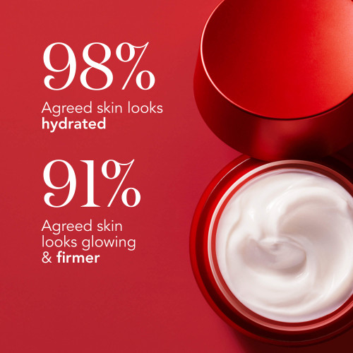 SKINPOWER Advanced Airy Cream from SK-II melts into skin to reduce fine lines & signs of aging.  Perfect for oily skin