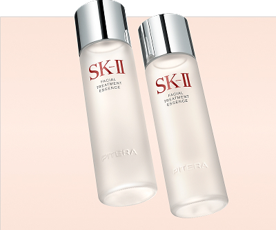 Lightweight essence protecting skin from oxidative damage