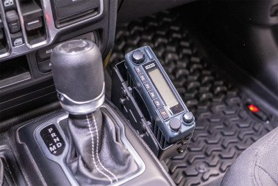 Rugged Ridge 18-22 Jeep Wrangler / Gladiator Race Radio Mount - 13551.06 Photo - Primary