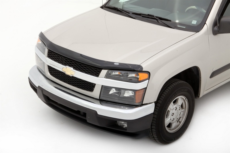 AVS 04-12 Chevy Colorado Hoodflector Low Profile Hood Shield - Smoke - 21421