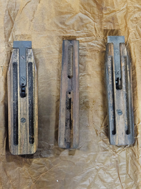SHOTGUN DOUBLE BARREL FOREND LOT 1