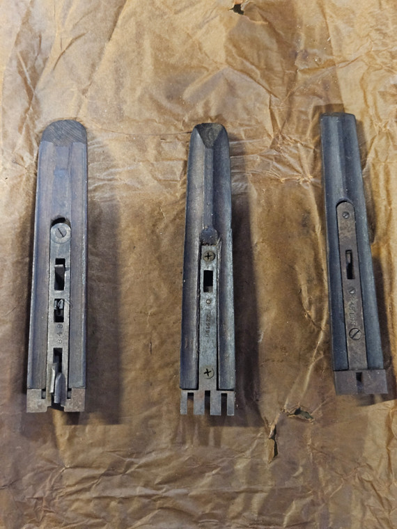 SHOTGUN DOUBLE BARREL FOREND LOT 4