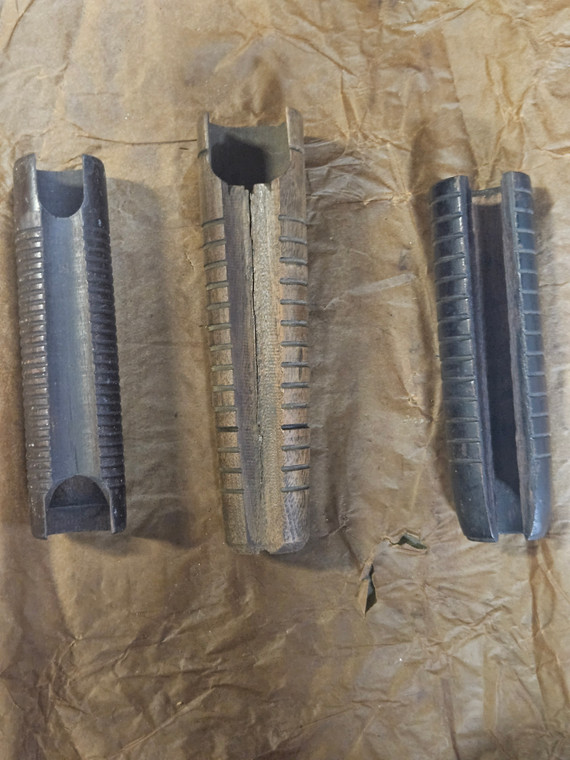 SHOTGUN FOREND LOT 18
