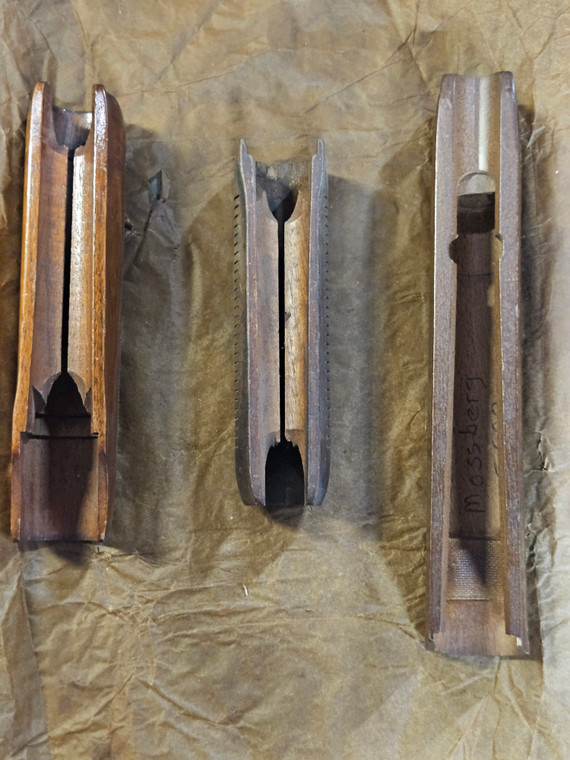 SHOTGUN FOREND LOT 28