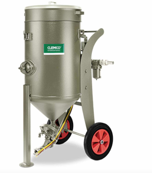 Clemco Sandblasting Pot system 8 SCWB 1638- 60 liters Clemco Sandblasting Pot system 8 SCWB 1638- 60 liters