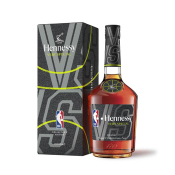 Hennessy VS Cognac 2024 NBA Limited Edition 700ml with gift box.