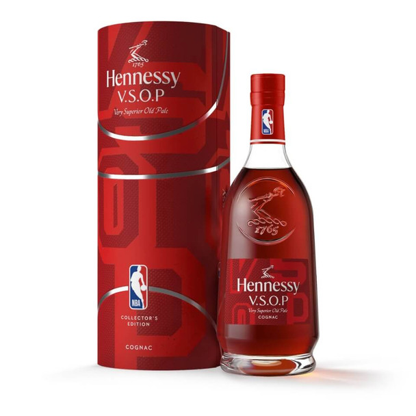 Hennessy VSOP Cognac 2024 NBA Limited Edition 700ml with a red gift box.