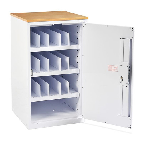 870mm High, Shelves