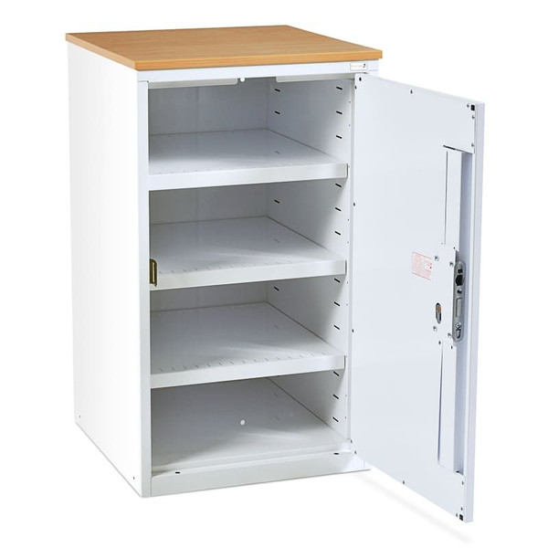 870mm High, Shelves