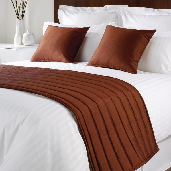 Mitre Comfort Simplicity Chocolate Bed Runner Single