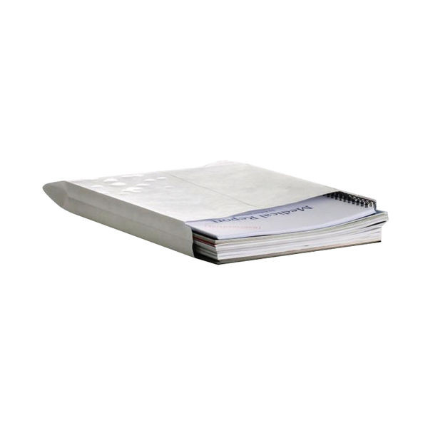Q-Connect C4 Envelopes Gusset Peel and Seal 120gsm White (125 Pack)