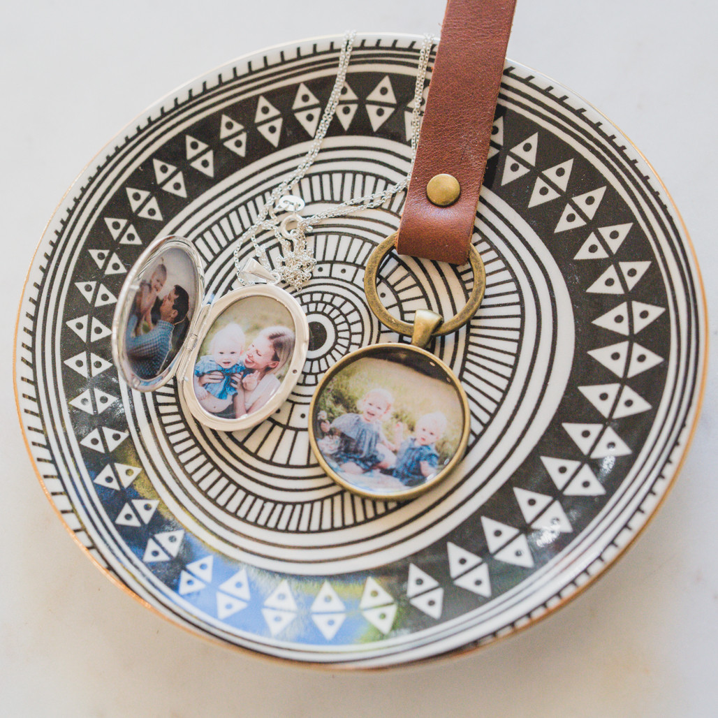 Happy Locket Bracelet White main image 1