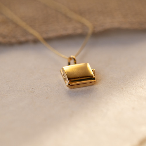 Le Gramme 18kt Yellow Gold square-pendant Necklace - Farfetch