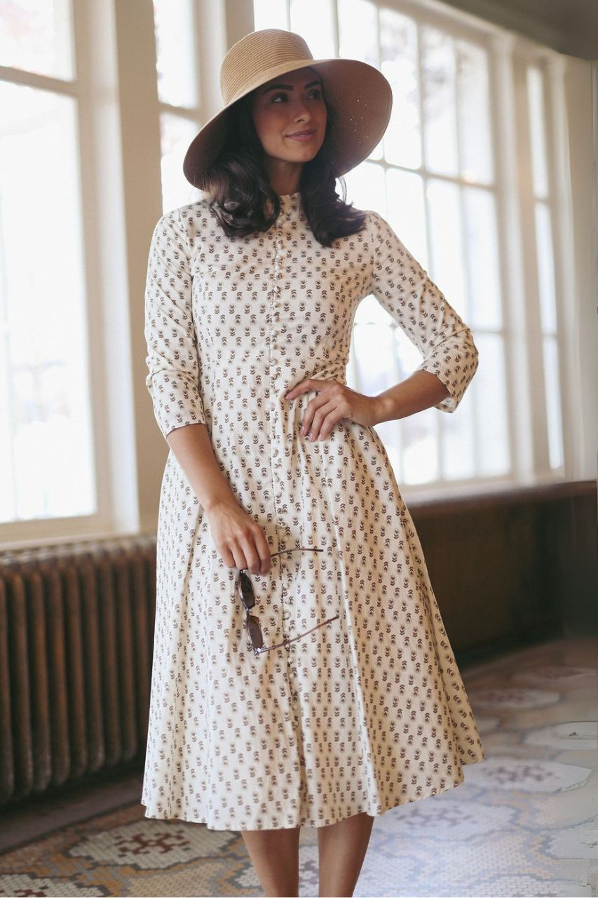 white old fashioned dress Hinder_Dress Multi / M