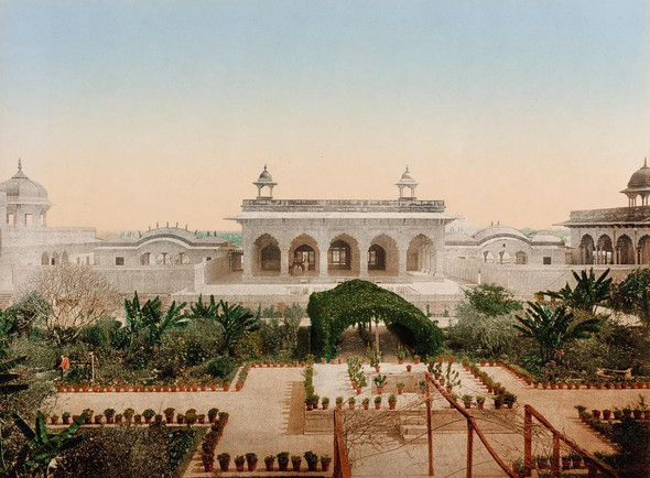 Agra Diwan I Chas (PRT_6560) - Canvas Art Print - 34in X 25in