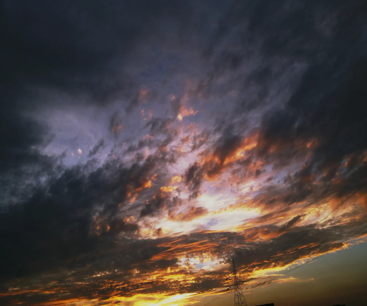 Shades Of Sky (PRT-16330-106637) - Canvas Art Print - 24in X 20in
