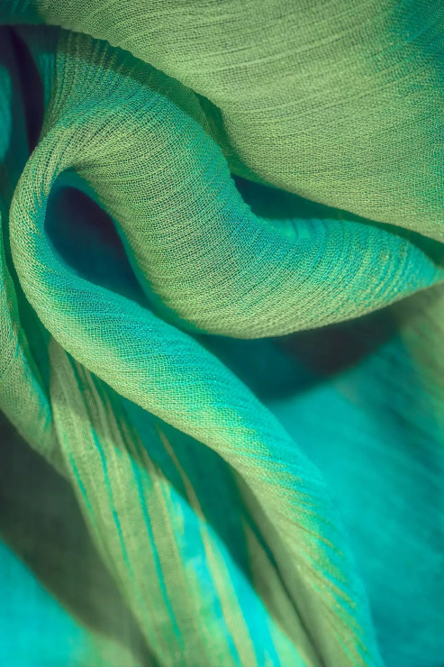 Flowing Green Fabric (PRT-15842-121707) - Canvas Art Print - 24in X 36in