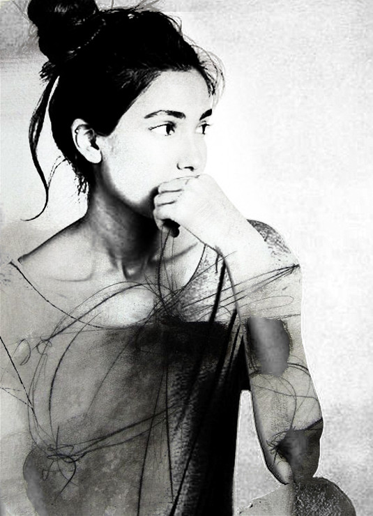 Lady,Women,Girl,Thinking,deep Thinking,Sitting Girl,Women