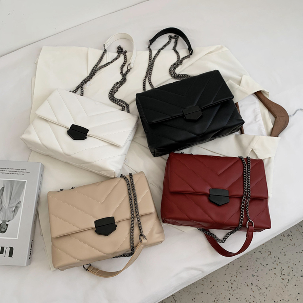 One Shoulder Bag Small Square Bag Chain Crossbody Bag New Copy Bag