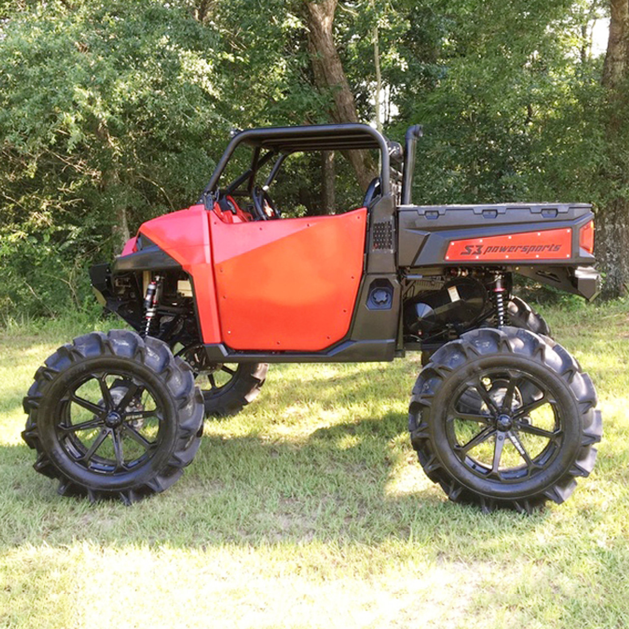 2015 Polaris Ranger XP 900, Sunset Red / Black 2015 Polaris Ranger XP 900, Sunset Red / Black