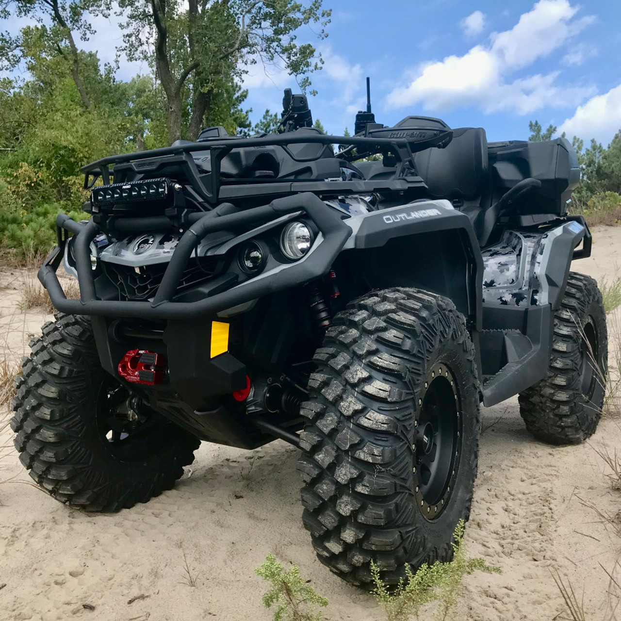Build your own Can-Am Outlander - Can-Am Off-Road