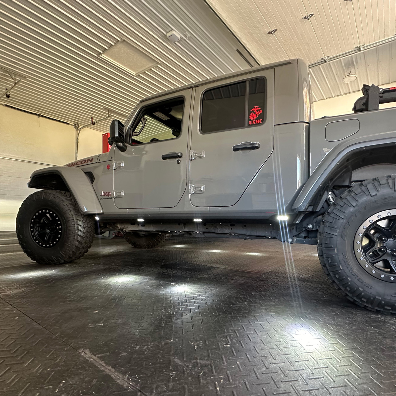 Jeep Gladiator JT "Ambush Series" Side Steps / Rock Sliders w/ Integrated LED Rock Lights - S3 Power Sports