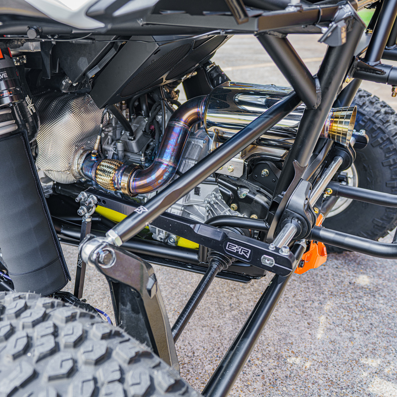 2025 Can-Am Maverick R, Black / Gray / Orange
