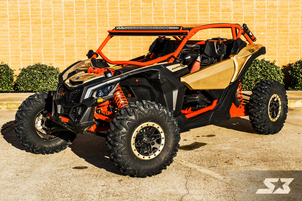 2017 Can-Am Maverick X3 X rs, w/ Custom Cage and Pull Plate