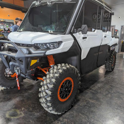 2023 Can-Am Defender HD10 Limited Grey / Orange