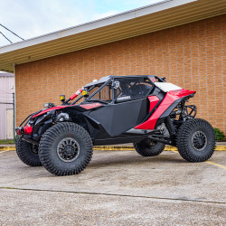 2014 Can-Am Maverick R, Black / Red / White